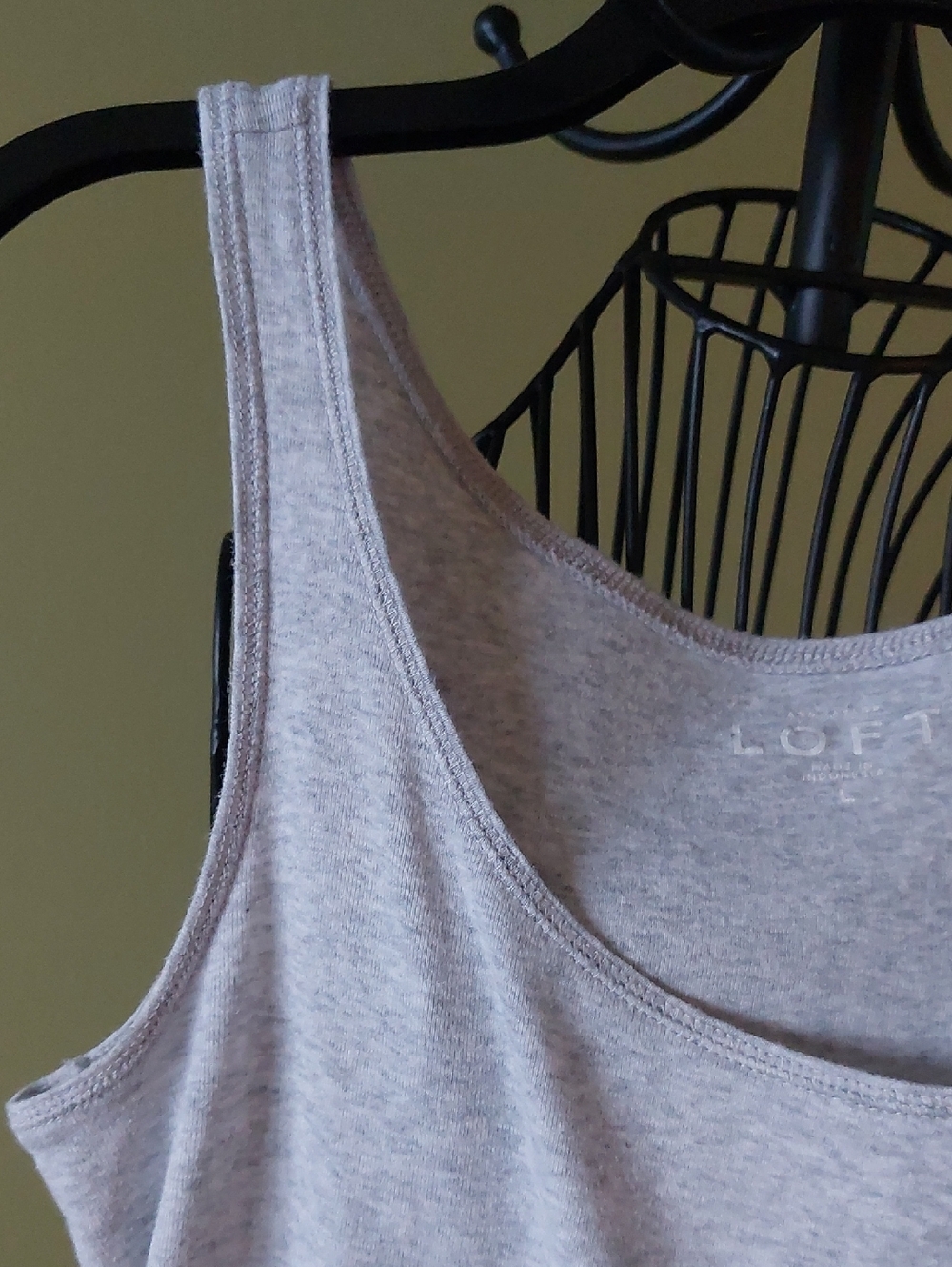 LOFT Heathered Lavender Scoop Tank